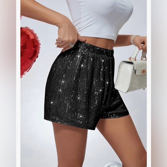 Shorts - Picture 3 of 7